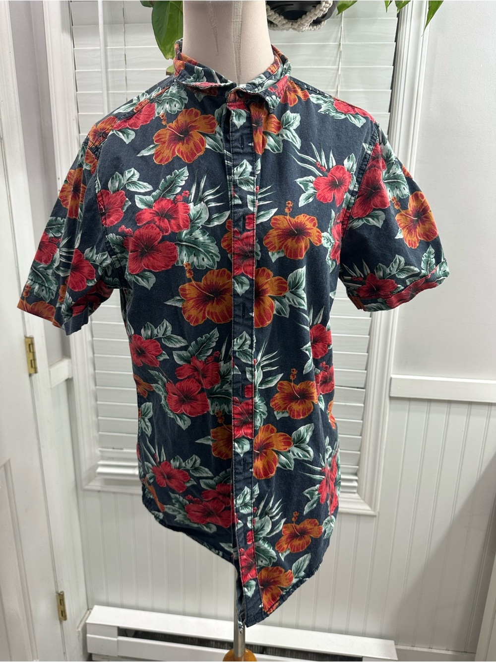 Twisted Black Short-Sleeve Button-Down Shirt with Red & Orange Floral Print